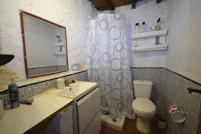 Image No.14-3 Bed Country House for sale