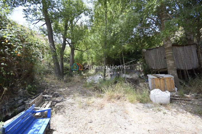 Image No.18-3 Bed Country House for sale