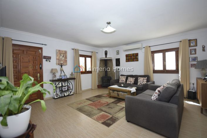 Image No.19-3 Bed Villa for sale