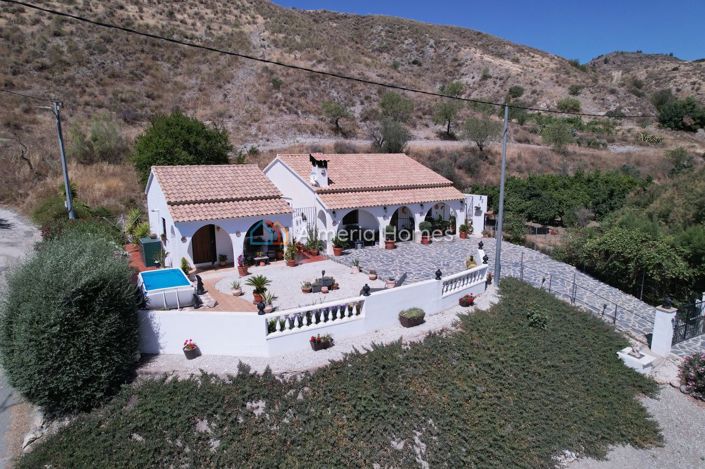 Image No.2-3 Bed Villa for sale