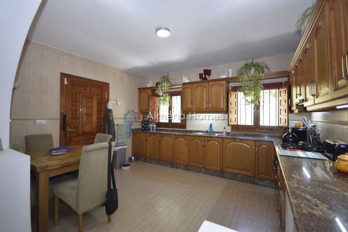 Image No.20-3 Bed Villa for sale