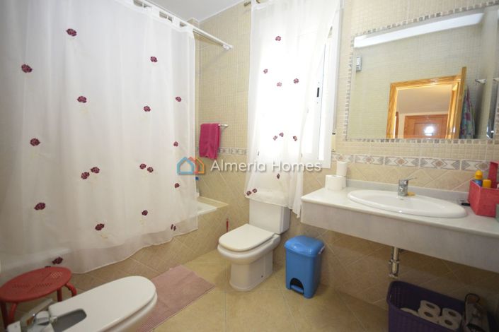 Image No.25-3 Bed Villa for sale