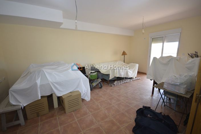 Image No.3-3 Bed Apartment for sale