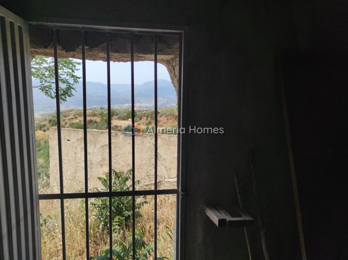 Image No.16-5 Bed Country House for sale