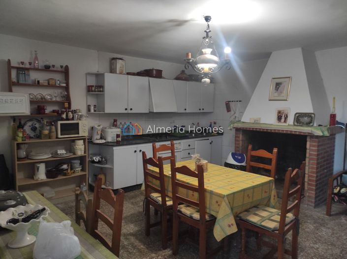 Image No.3-2 Bed Country House for sale