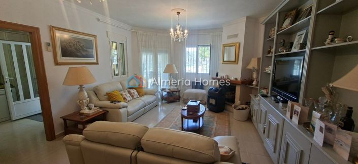 Image No.13-3 Bed Villa for sale