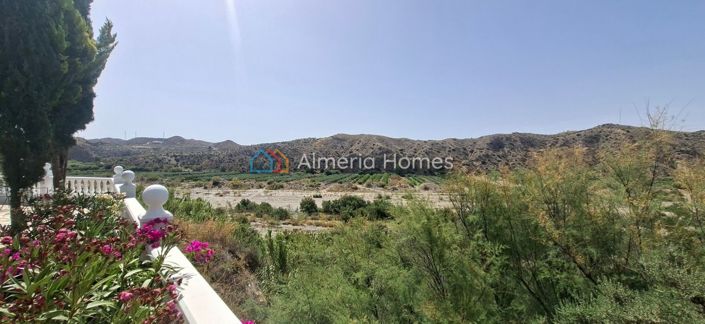 Image No.6-3 Bed Villa for sale