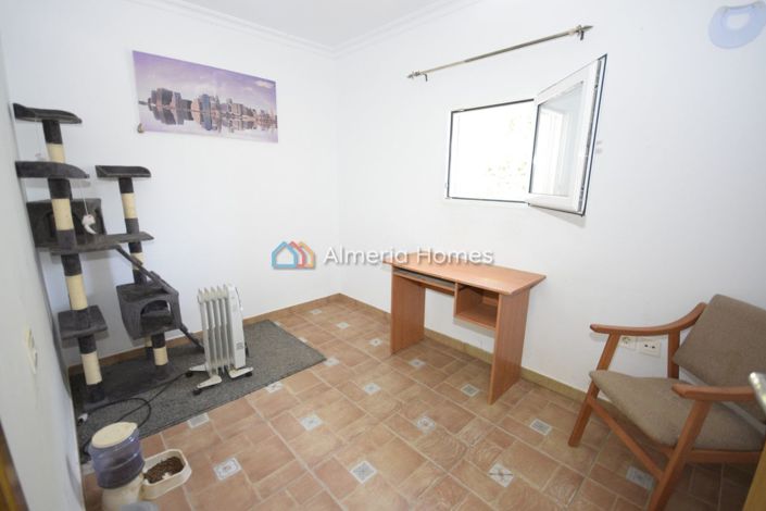 Image No.19-8 Bed Country House for sale