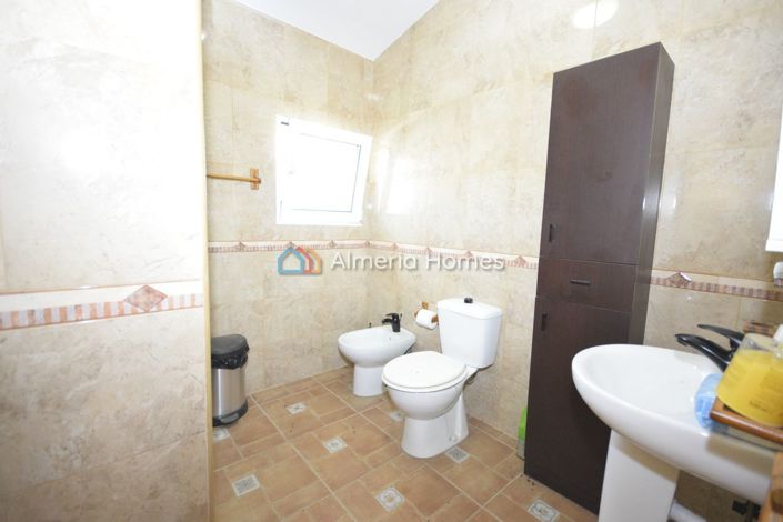 Image No.21-8 Bed Country House for sale