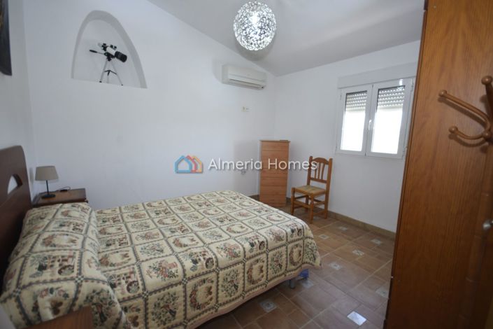Image No.22-8 Bed Country House for sale