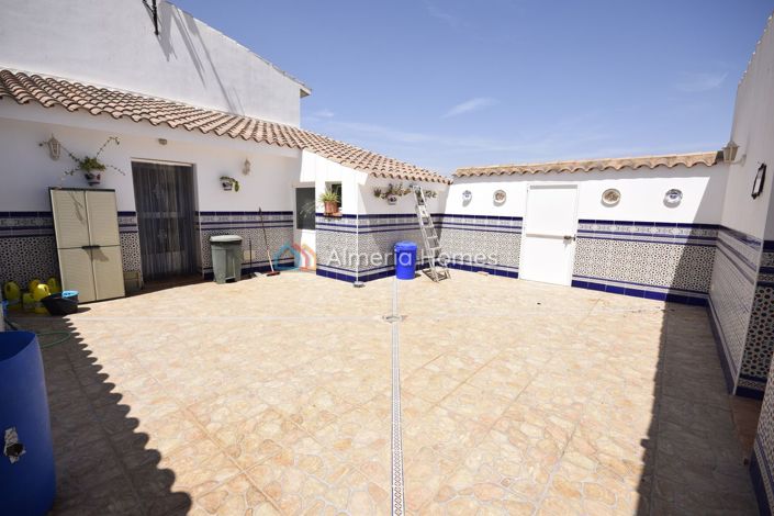 Image No.23-8 Bed Country House for sale