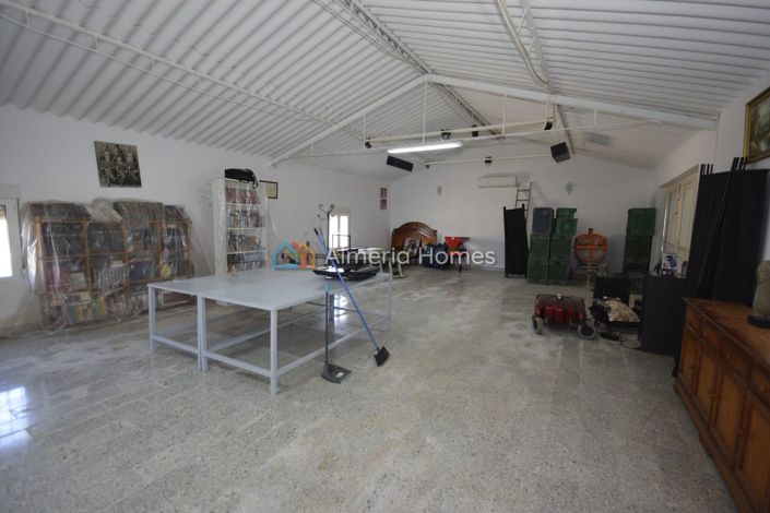 Image No.27-8 Bed Country House for sale