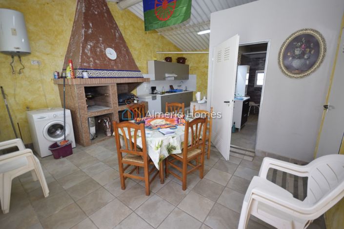 Image No.30-8 Bed Country House for sale