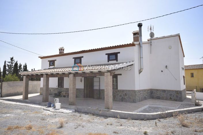 Image No.6-4 Bed Country House for sale