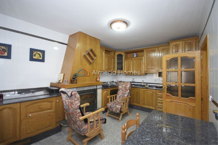Image No.18-8 Bed Villa for sale