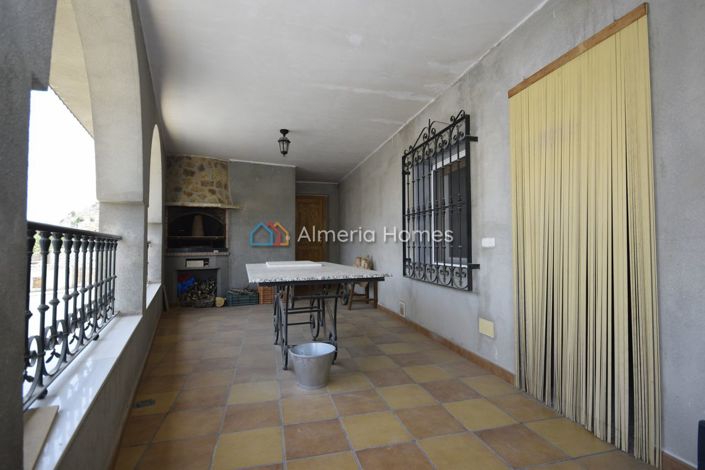 Image No.24-8 Bed Villa for sale