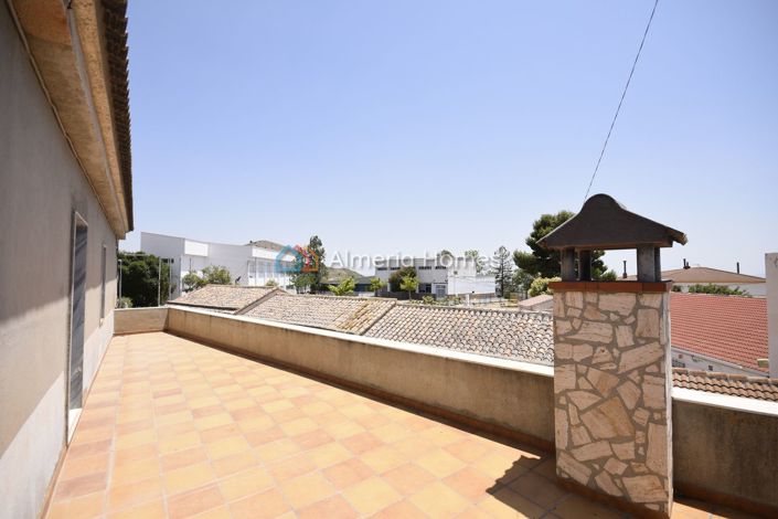 Image No.25-8 Bed Villa for sale