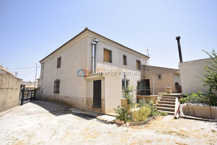 Image No.27-8 Bed Villa for sale