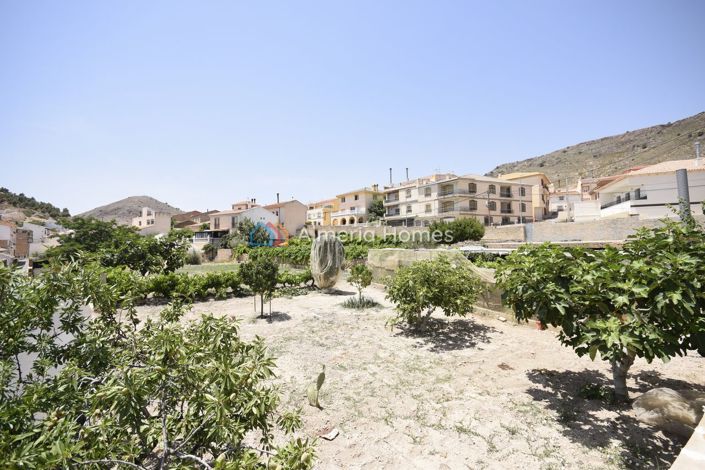 Image No.30-8 Bed Villa for sale