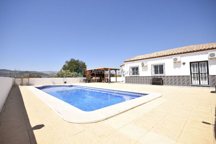 Image No.7-4 Bed Villa for sale