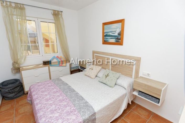 Image No.5-2 Bed Apartment for sale