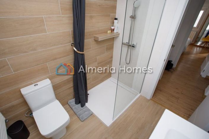 Image No.16-3 Bed Villa for sale