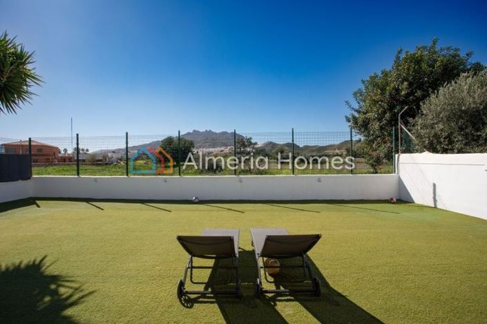 Image No.2-3 Bed Villa for sale
