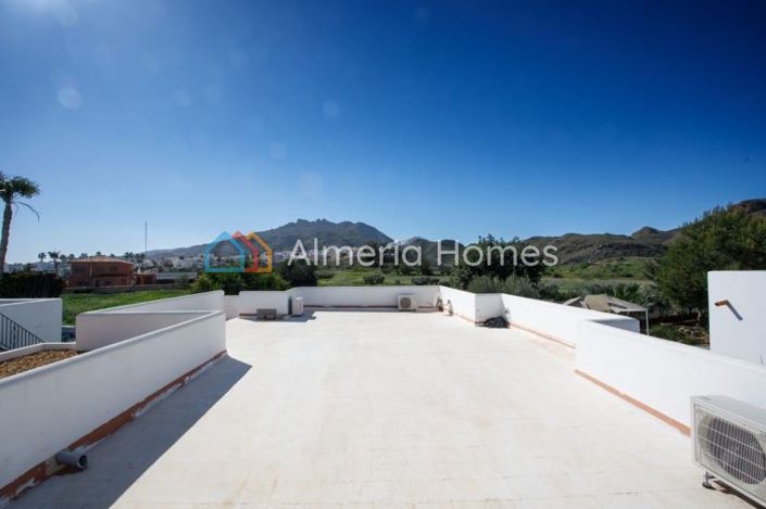 Image No.20-3 Bed Villa for sale