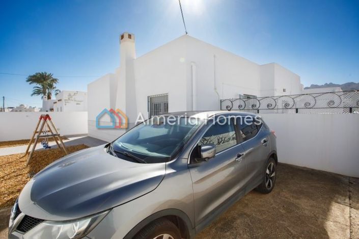 Image No.3-3 Bed Villa for sale