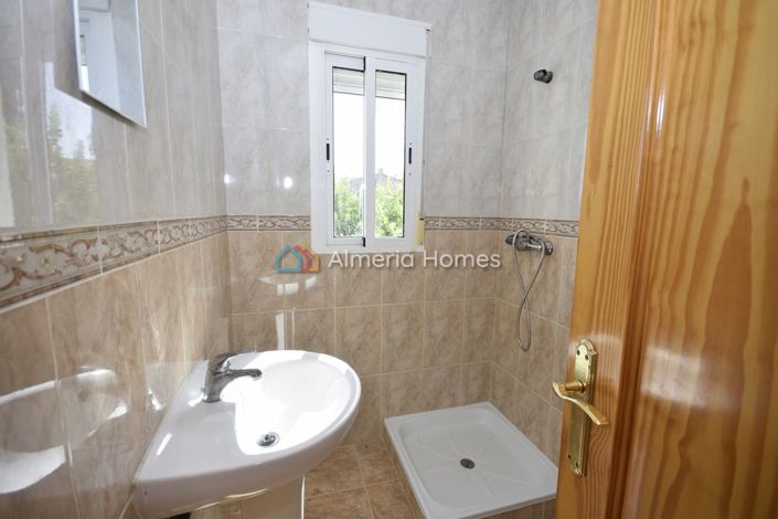 Image No.18-3 Bed Villa for sale