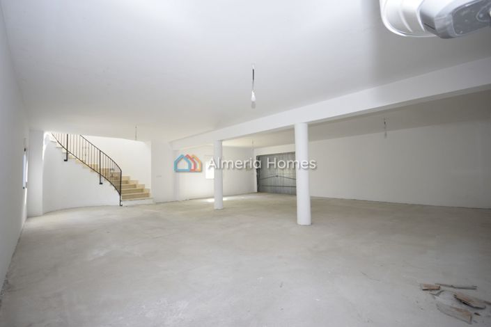 Image No.20-3 Bed Villa for sale