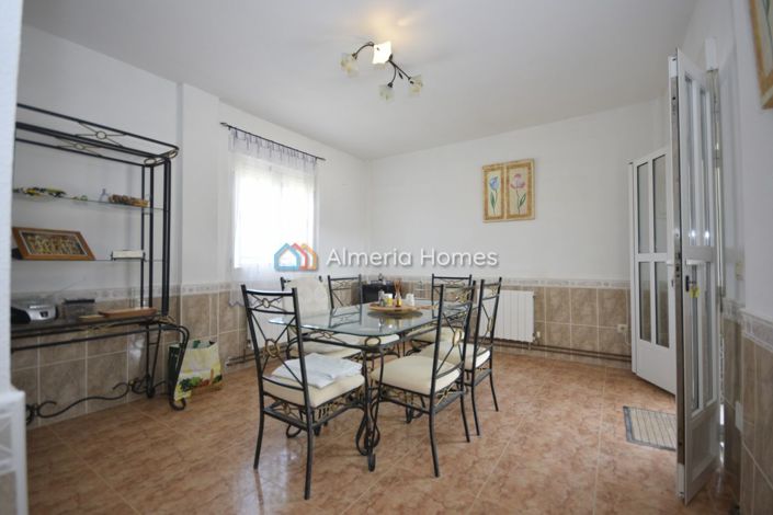 Image No.19-4 Bed Villa for sale