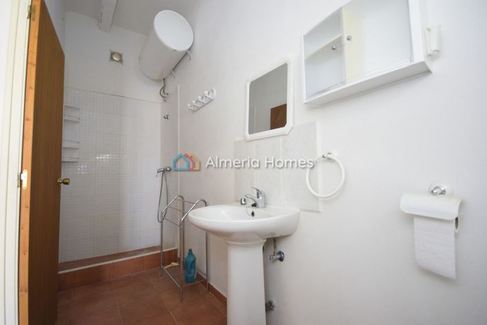 Image No.28-4 Bed Villa for sale