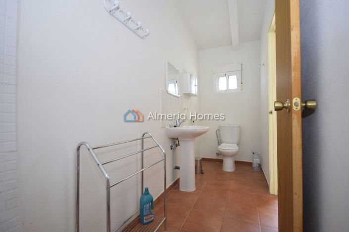Image No.29-4 Bed Villa for sale