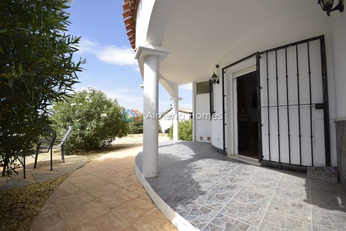Image No.10-4 Bed Villa for sale