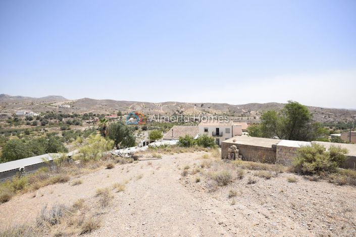 Image No.24-6 Bed Country House for sale