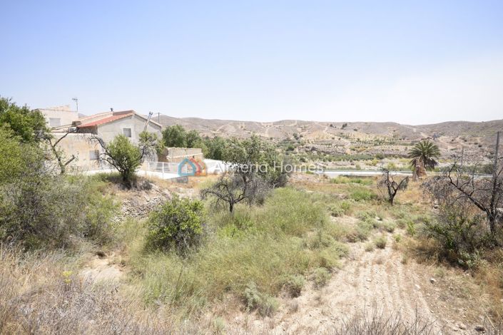 Image No.20-3 Bed Country House for sale