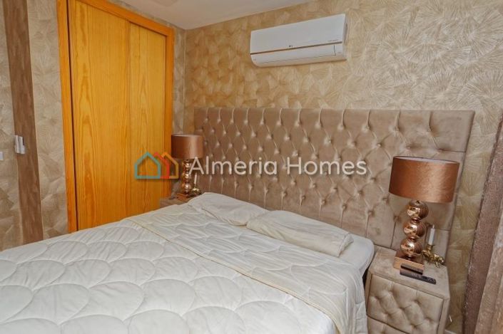 Image No.17-2 Bed Apartment for sale