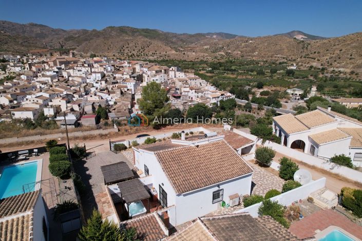 Image No.3-Villa de 2 chambres à vendre à Albánchez