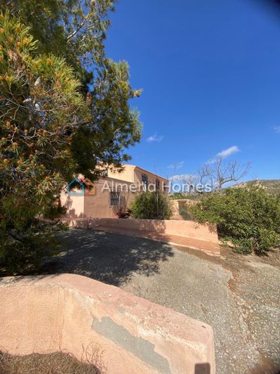 Image No.12-4 Bed Country House for sale