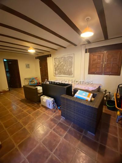 Image No.15-4 Bed Country House for sale
