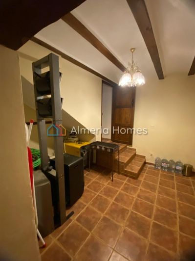 Image No.19-4 Bed Country House for sale