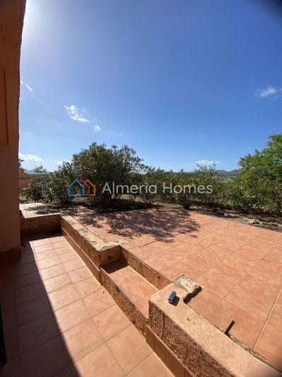 Image No.6-4 Bed Country House for sale
