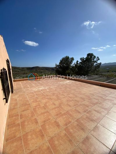 Image No.8-4 Bed Country House for sale