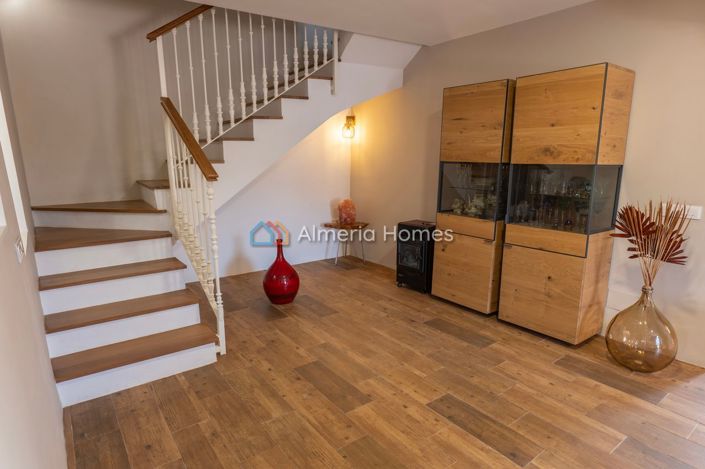 Image No.17-3 Bed Country House for sale