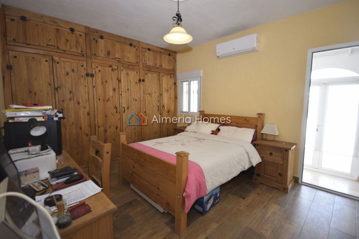 Image No.21-3 Bed Villa for sale