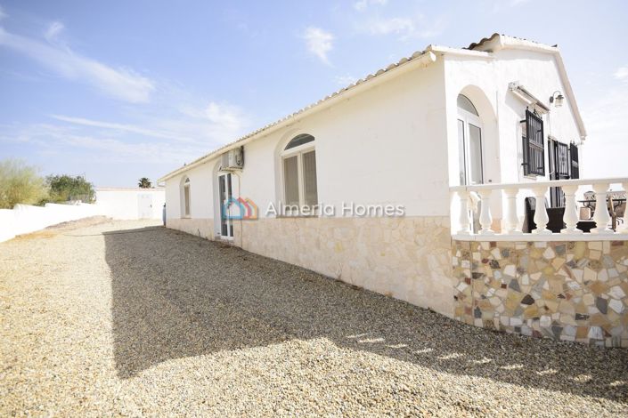 Image No.8-3 Bed Villa for sale