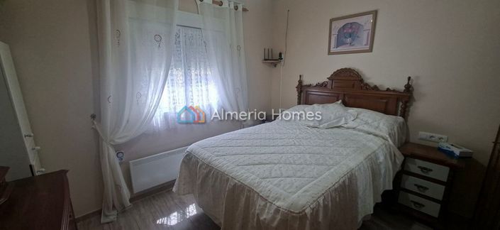 Image No.20-3 Bed Villa for sale