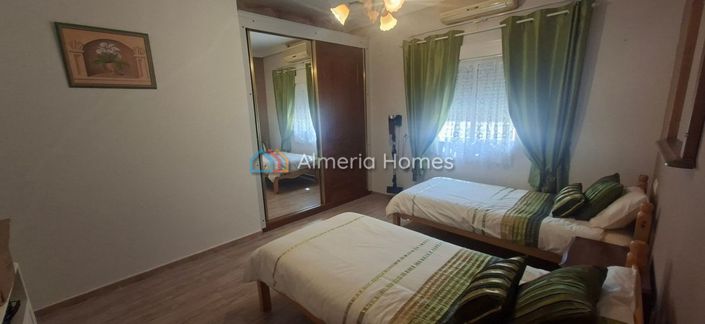 Image No.25-3 Bed Villa for sale