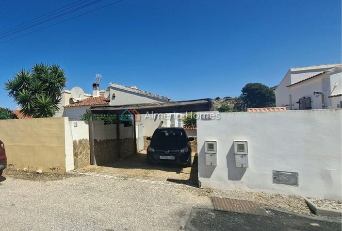 Image No.28-3 Bed Villa for sale